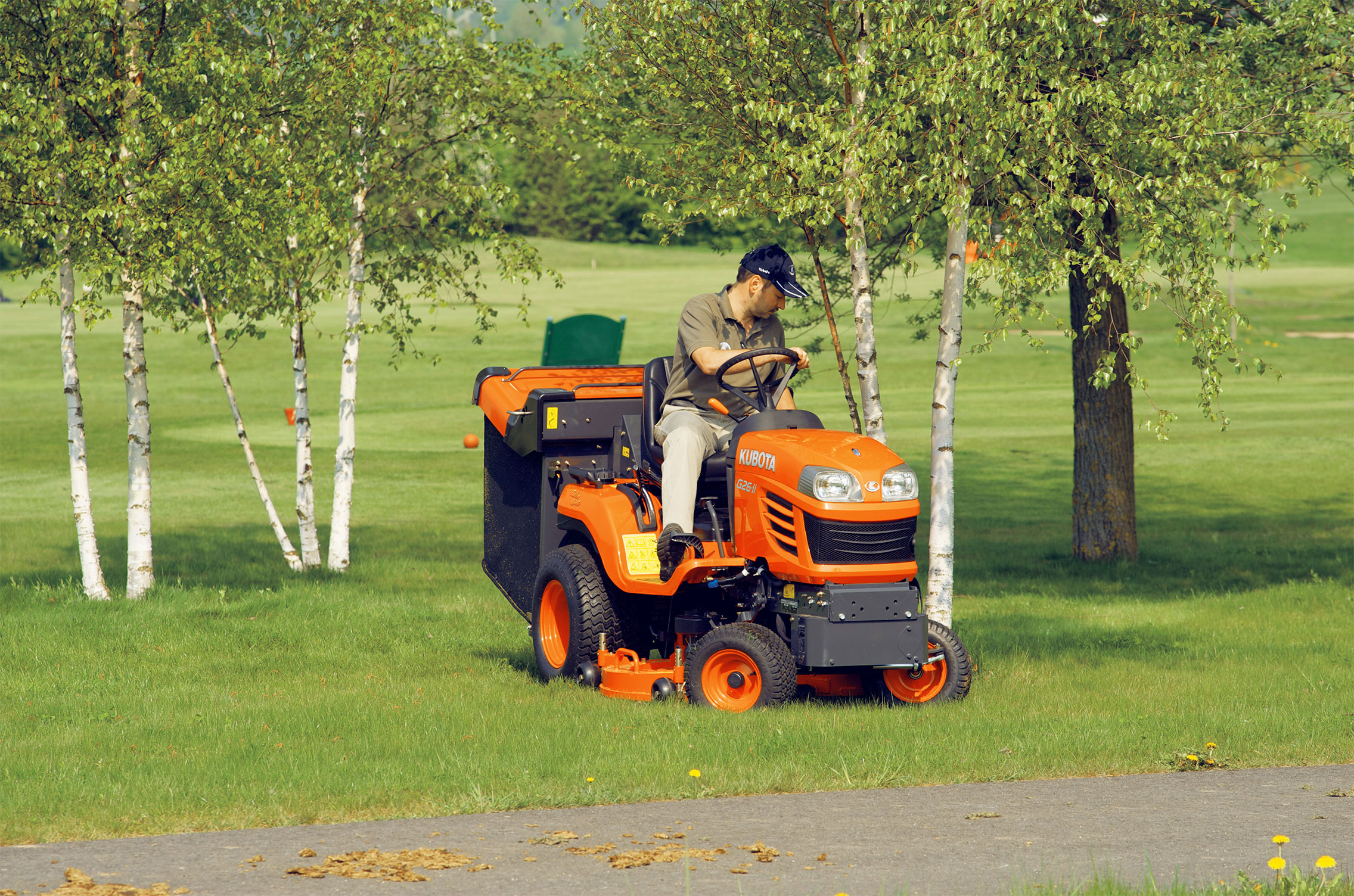 Kubota G23, G26